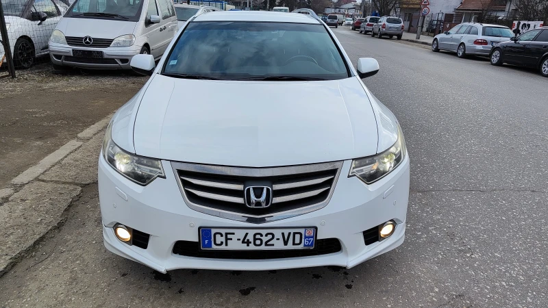 Honda Accord 2.2 i-DTEC Type S, снимка 2 - Автомобили и джипове - 48953916