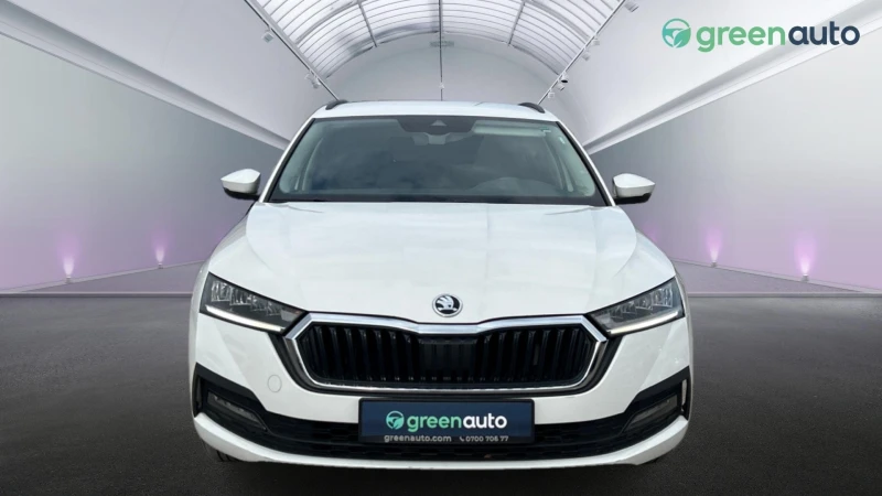 Skoda Octavia 2.0 TDi DSG, Месечна вноска от 490 лв., снимка 3 - Автомобили и джипове - 49317866