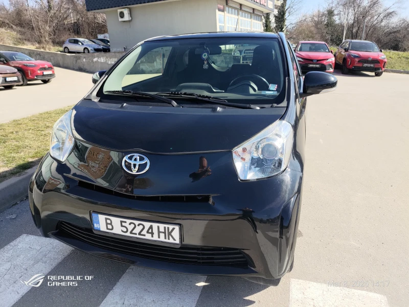 Toyota IQ, снимка 1 - Автомобили и джипове - 49472578