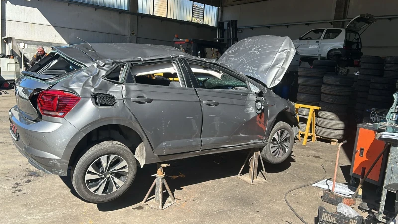 VW Polo 1.2, снимка 4 - Автомобили и джипове - 51803051