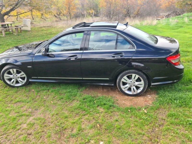 Mercedes-Benz C 220, снимка 6 - Автомобили и джипове - 52516060