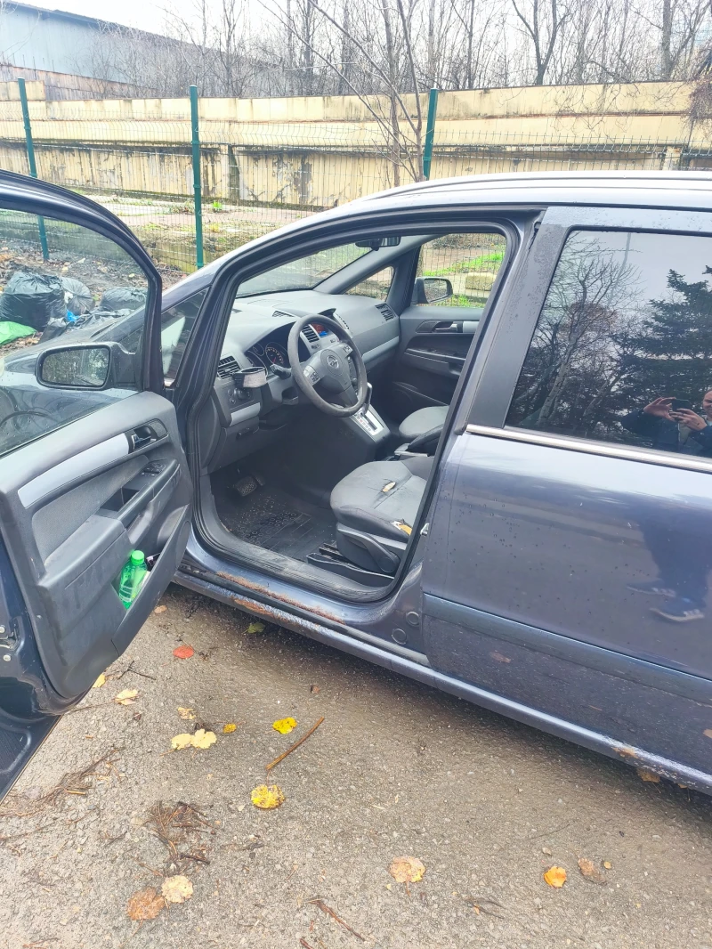 Opel Zafira, снимка 4 - Автомобили и джипове - 52674566
