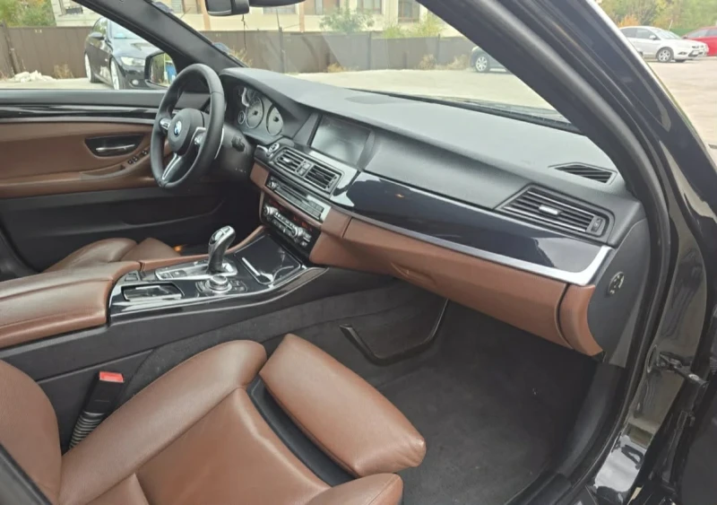 BMW 535 M-PACK/ВАКУУМ/HEAD-UP/DISTRONIC/8ZF, снимка 4 - Автомобили и джипове - 53586667