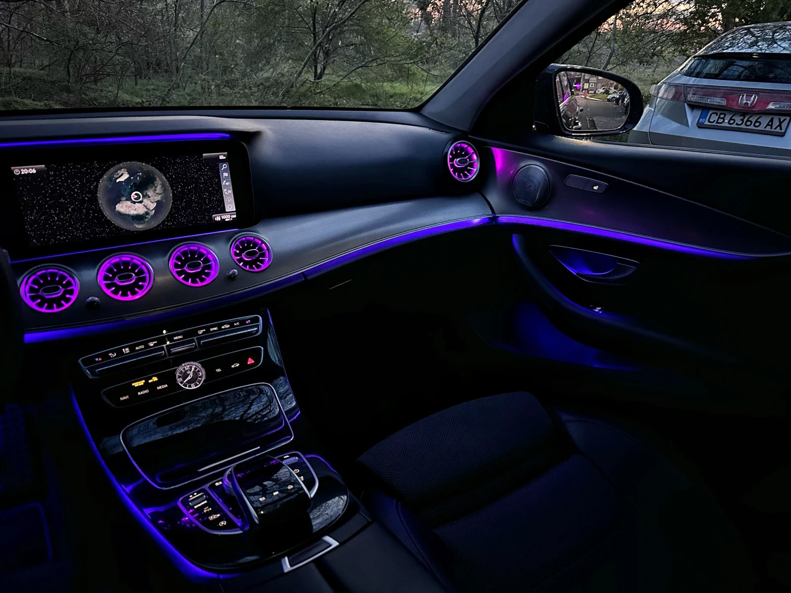 Mercedes-Benz E 220 d * * E63 AMG* * DIGITAL* * LED* *  | Mobile.bg   11