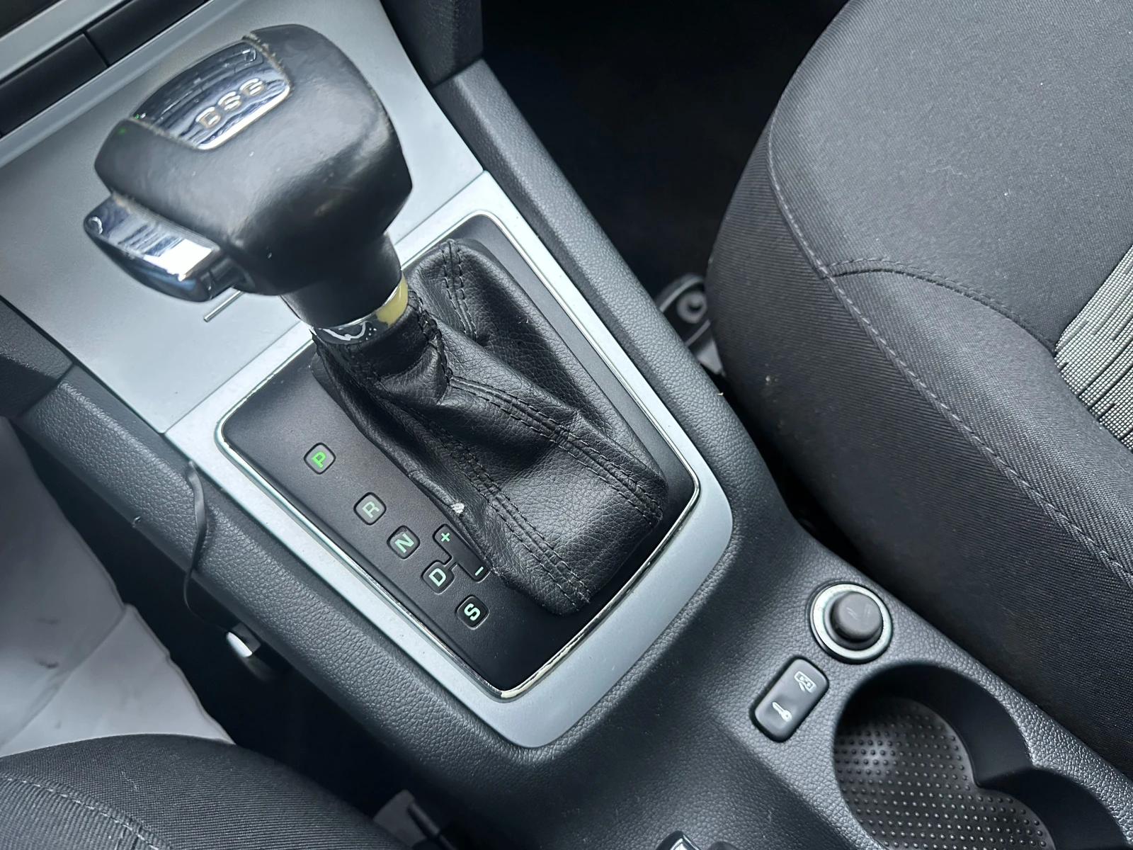 Skoda Octavia 1.6d 105 ../ 6   | Mobile.bg   11