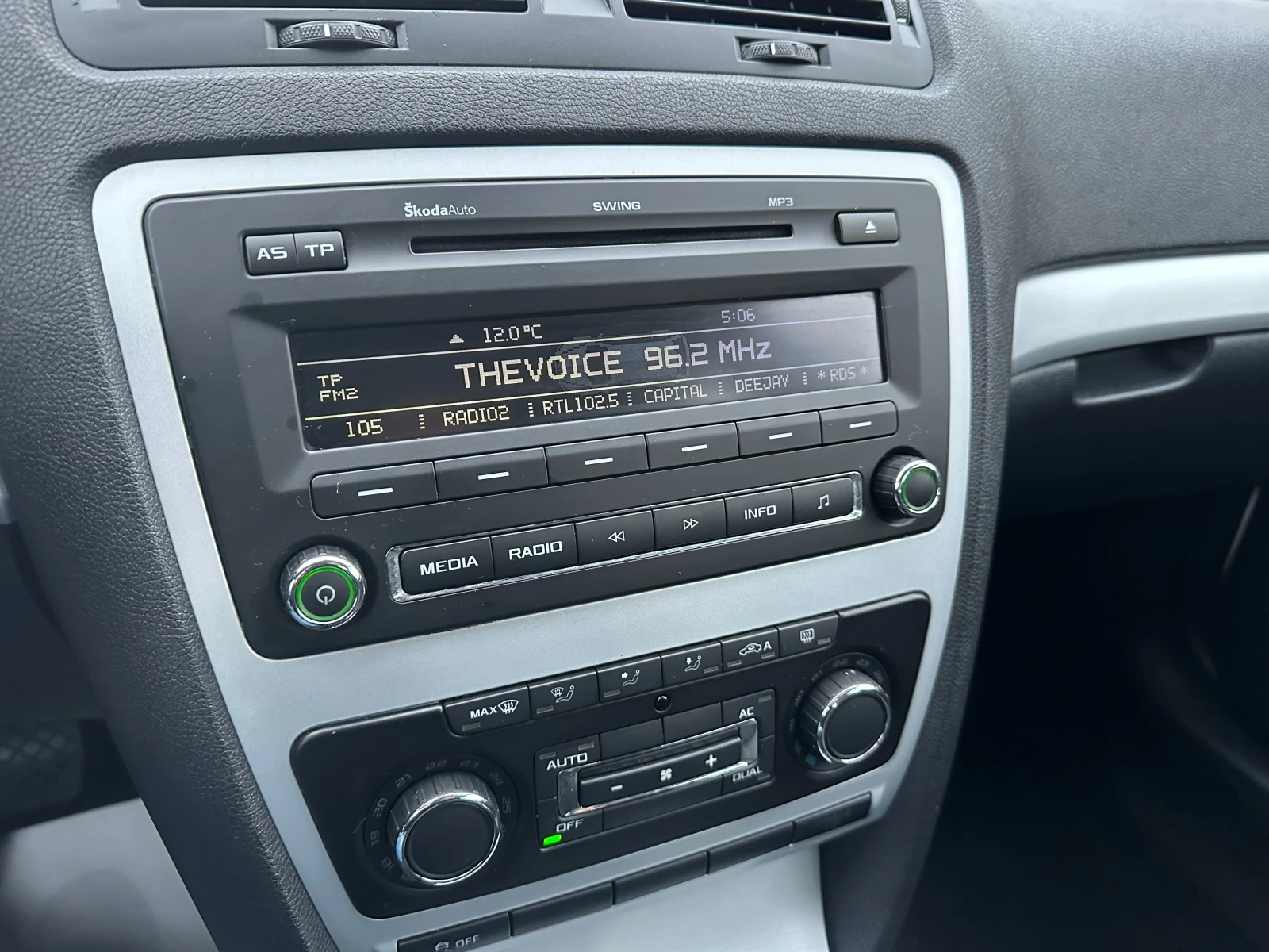 Skoda Octavia 1.6d 105 ../ 6   | Mobile.bg   12