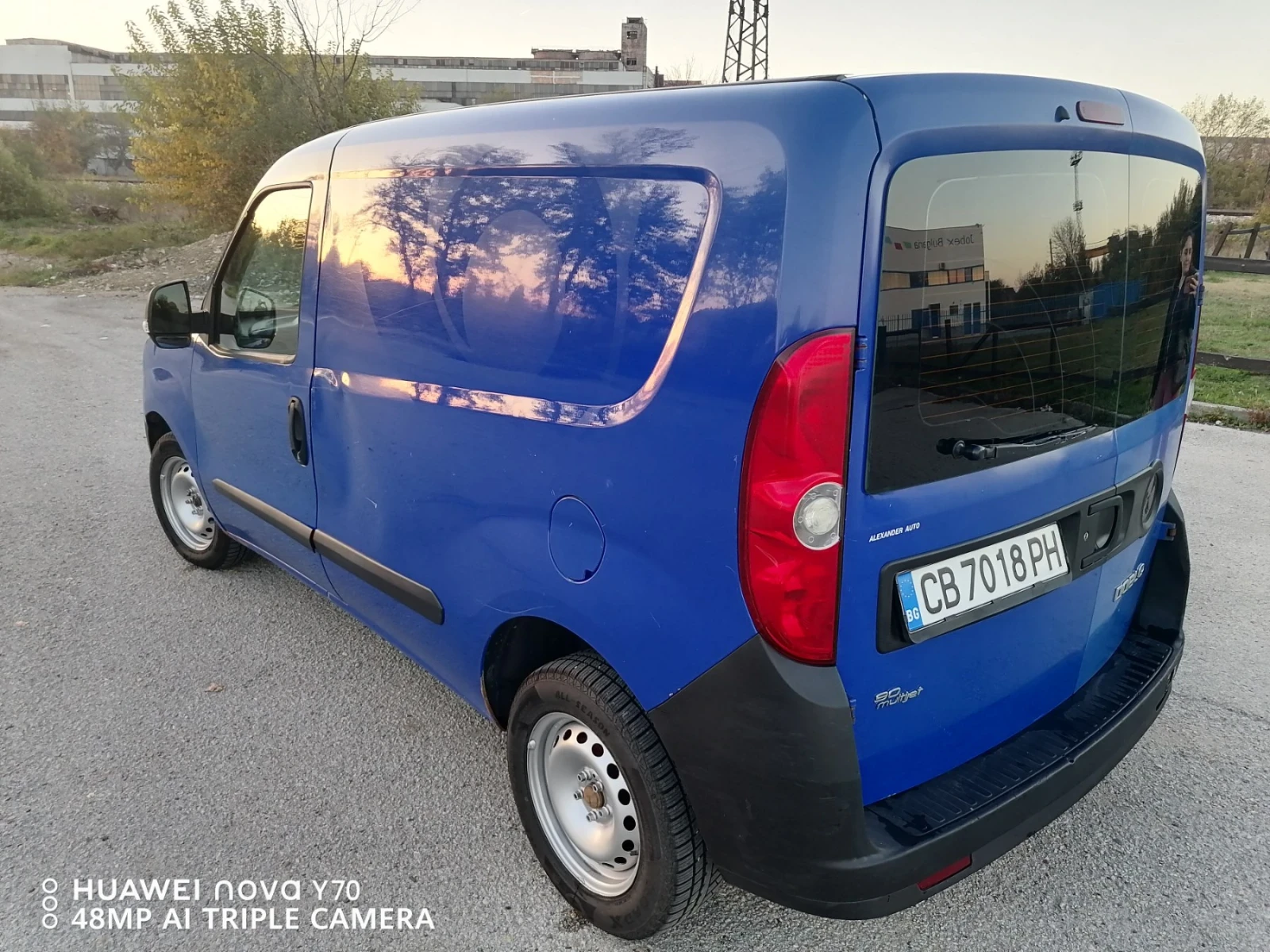 Fiat Doblo 1.3 - изображение 8
