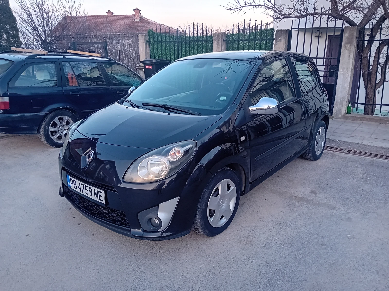 Renault Twingo, снимка 4 - Автомобили и джипове - 53759536