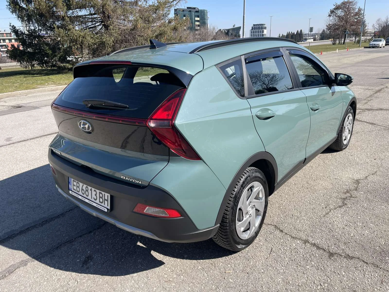 Hyundai Bayon 1.0 T-GDI 100 к.с. 7DCT Comfort LED Пакет Дисплей , снимка 4 - Автомобили и джипове - 53772249