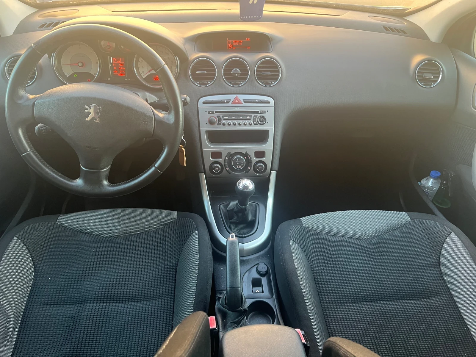 Peugeot 308 1, 6HDI* ��������* �����������* 110�.�* ��� | Mobile.bg � ����������� 12