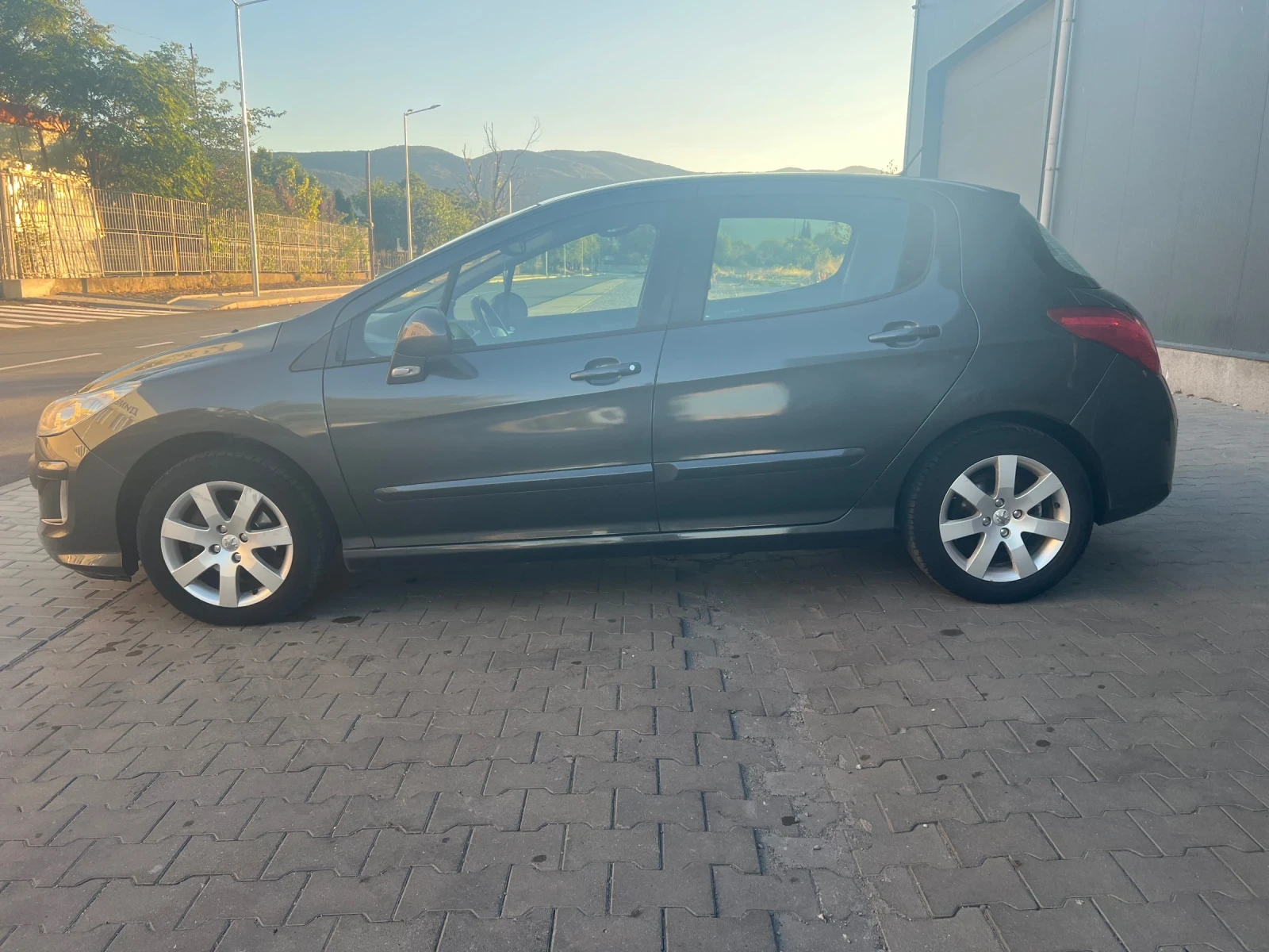 Peugeot 308 1, 6HDI* ��������* �����������* 110�.�* ��� | Mobile.bg � ����������� 2