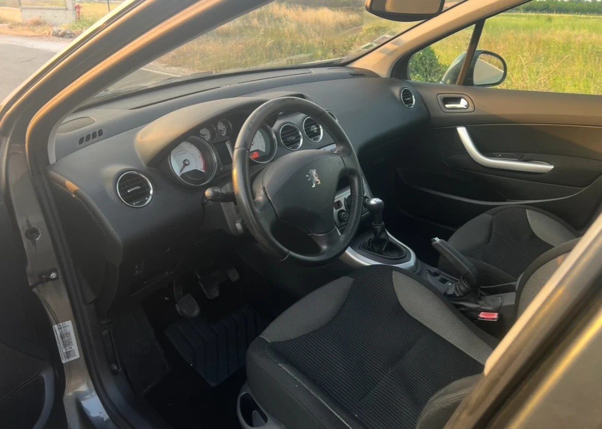 Peugeot 308 1, 6HDI/Пълна Сервизна ИСТ, снимка 7 - Автомобили и джипове - 53860482