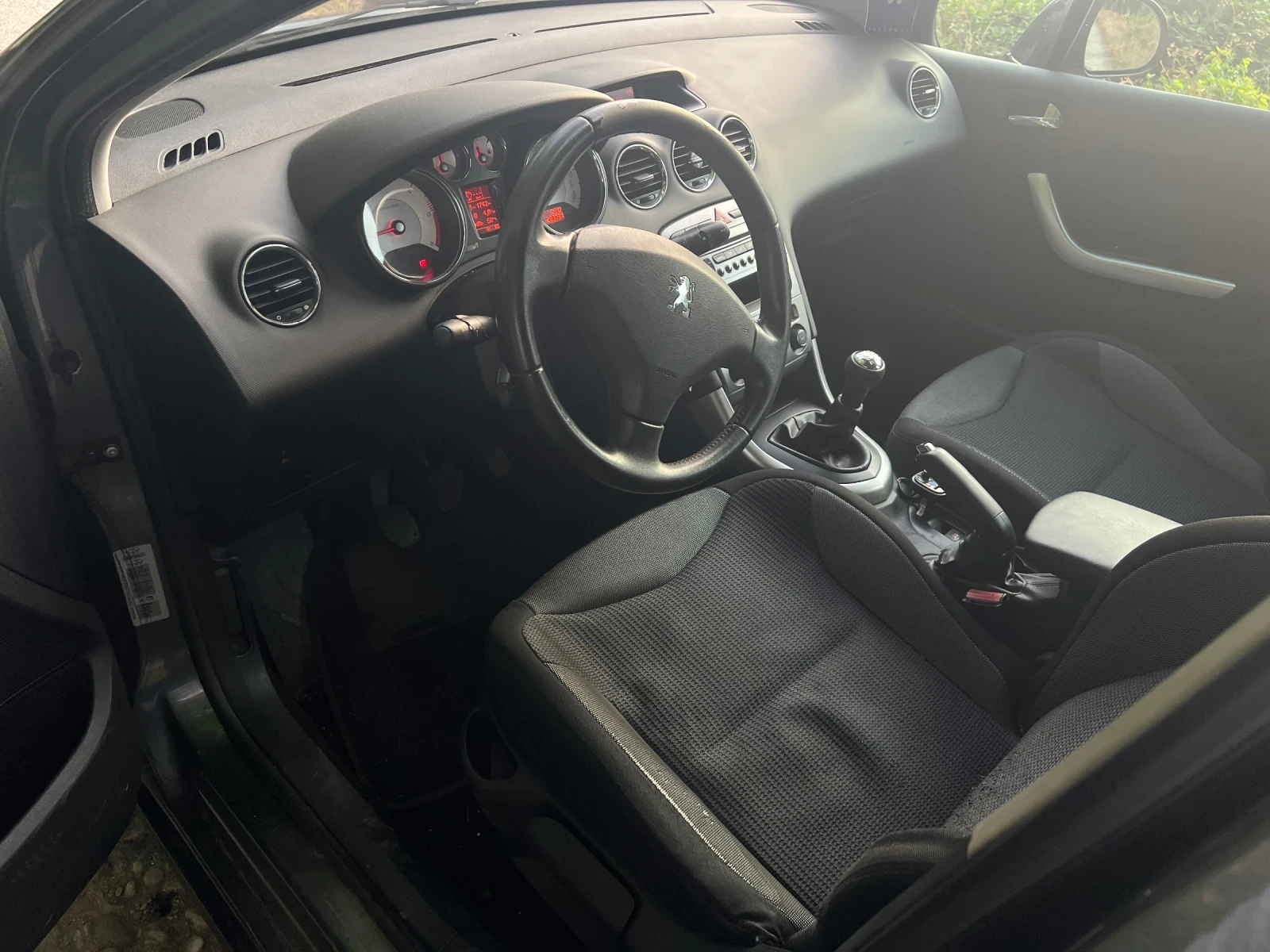 Peugeot 308 1, 6HDI/ПЪЛНА СЕРВИЗНА ИСТОРИЯ/Панорама , снимка 7 - Автомобили и джипове - 53860482