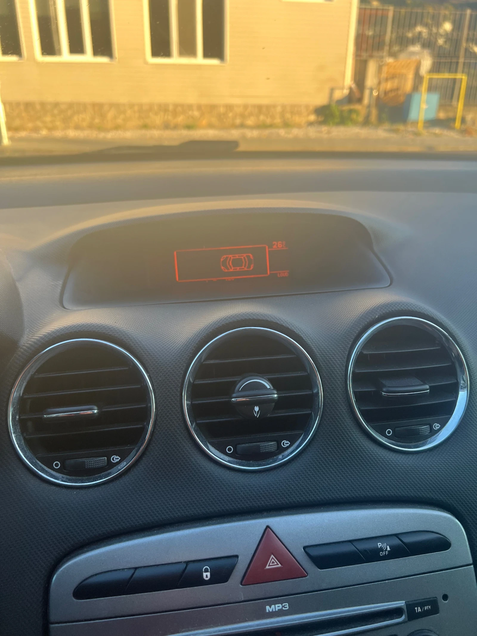 Peugeot 308 1, 6HDI* ��������* �����������* 110�.�* ��� | Mobile.bg � ����������� 16
