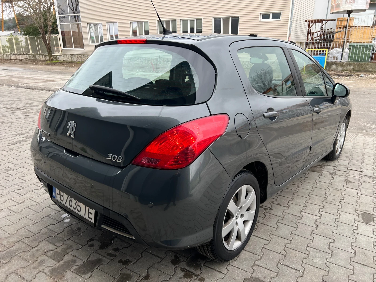Peugeot 308 1, 6HDI/ Регистрирана / PANORAMA , снимка 4 - Автомобили и джипове - 53860482