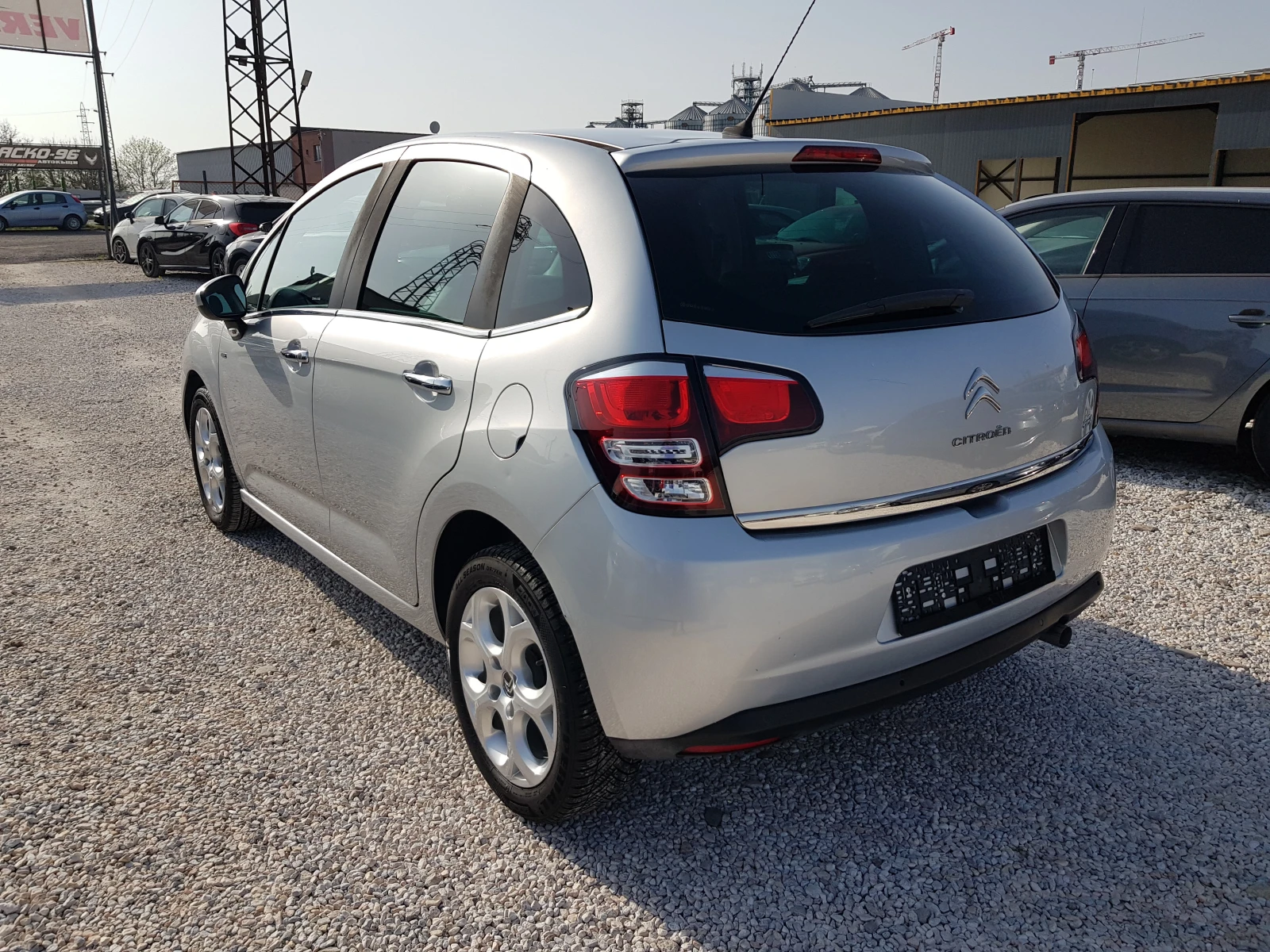 Citroen C3 EXCLUSIVE 1.6 hdi-75 к.с. EURO 6B /11/2016г., снимка 6 - Автомобили и джипове - 54205629