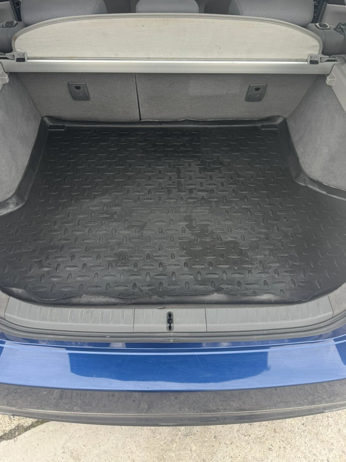 Toyota Prius 1, 5 hybrid - automatic, снимка 7 - Автомобили и джипове - 54282805