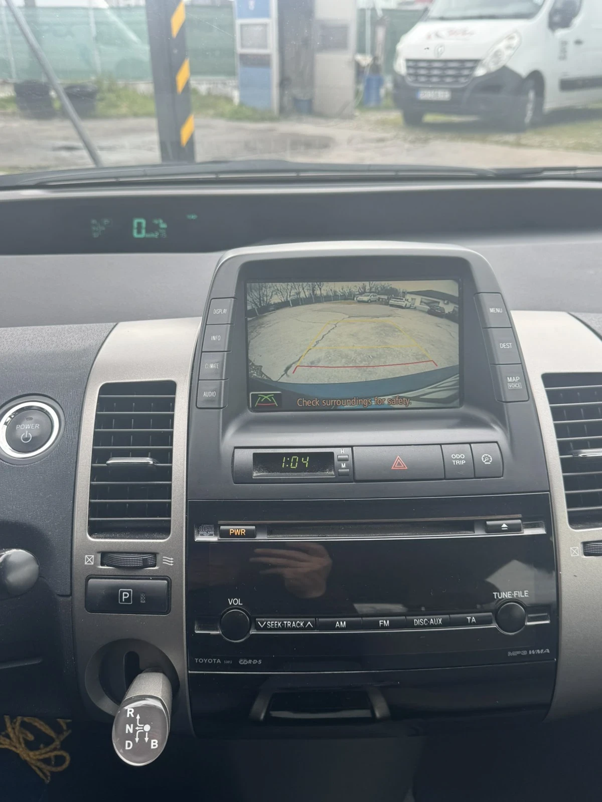 Toyota Prius 1, 5 hybrid - automatic, снимка 12 - Автомобили и джипове - 54282805