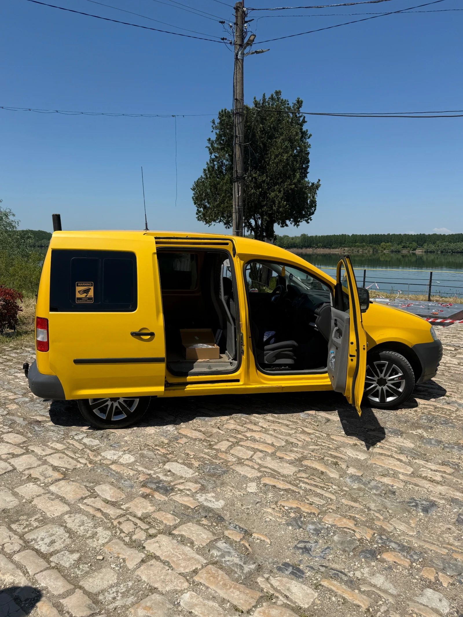 VW Caddy, снимка 2 - Автомобили и джипове - 54455045