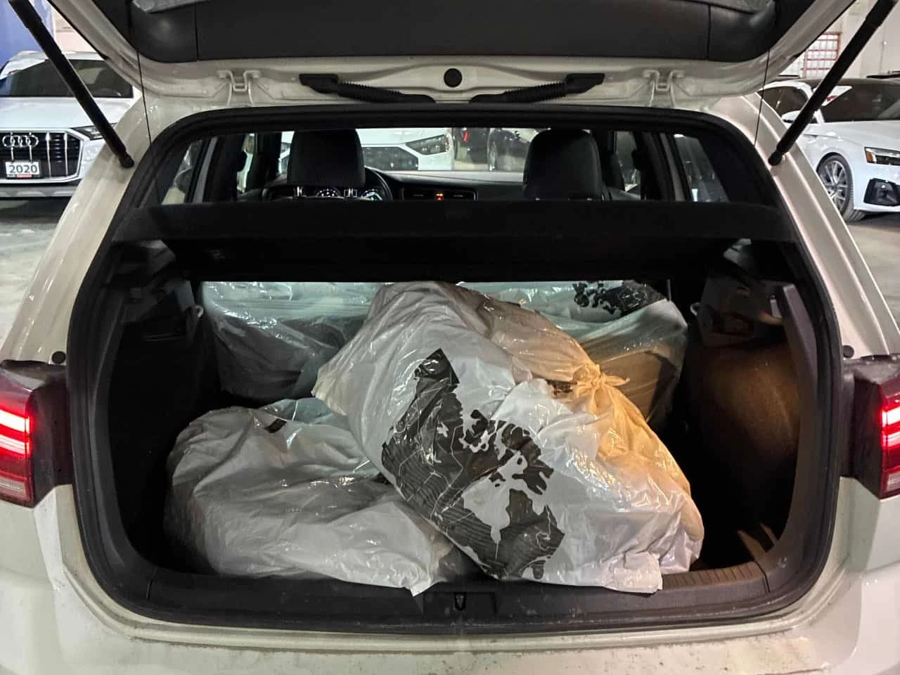 VW Golf GTI| ОТ ПРЕДСТАВИТЕЛСТВО| КЛИПОВЕ| CARFAX, снимка 5 - Автомобили и джипове - 54641935