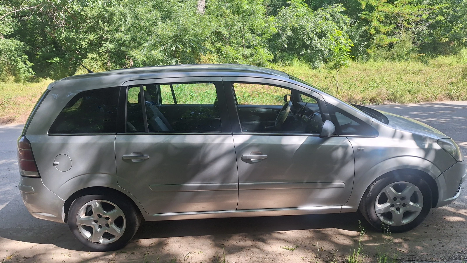 Opel Zafira B Enjoy, снимка 4 - Автомобили и джипове - 54703361