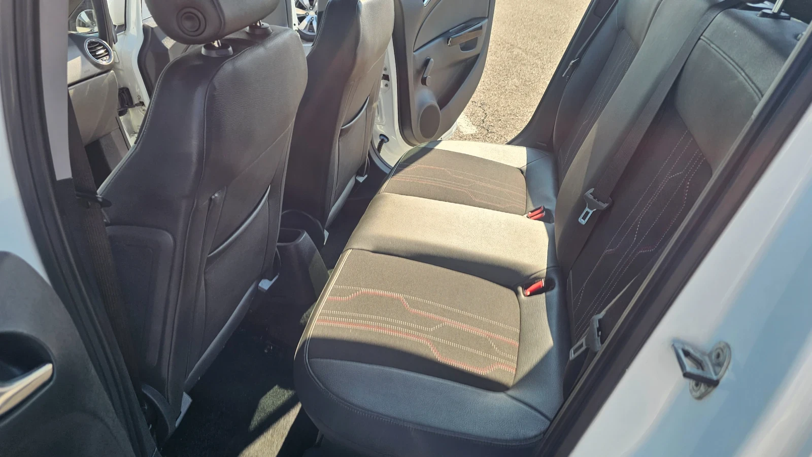 Opel Corsa 1.3CDTI<COSMO>, снимка 6 - Автомобили и джипове - 55332069
