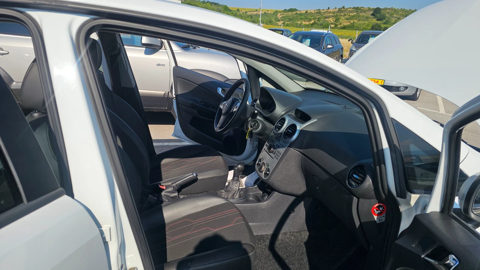 Opel Corsa 1.3CDTI<COSMO>, снимка 3 - Автомобили и джипове - 55332069