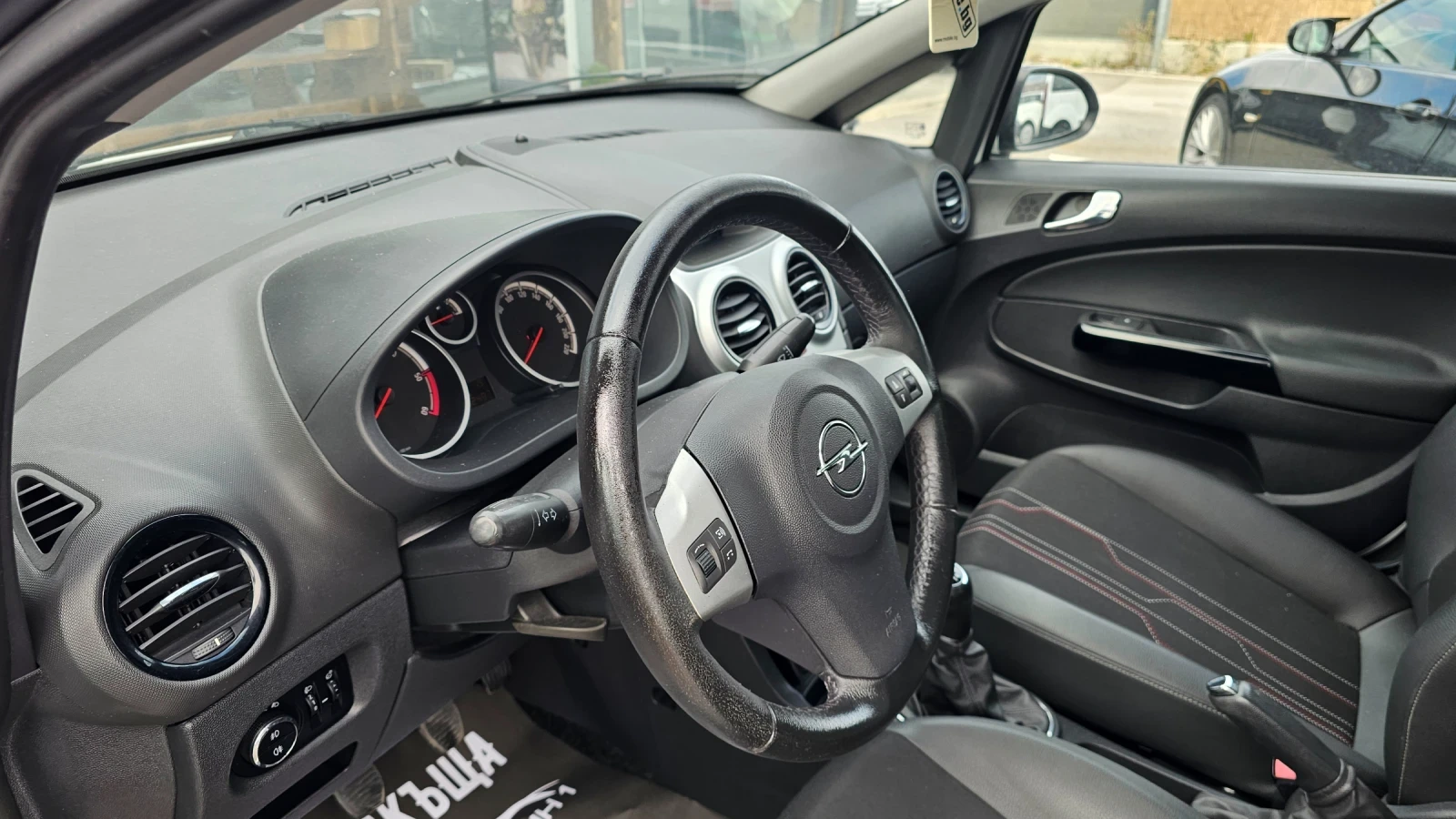Opel Corsa 1.3CDTI- COSMO-TOPP, снимка 8 - Автомобили и джипове - 55332069