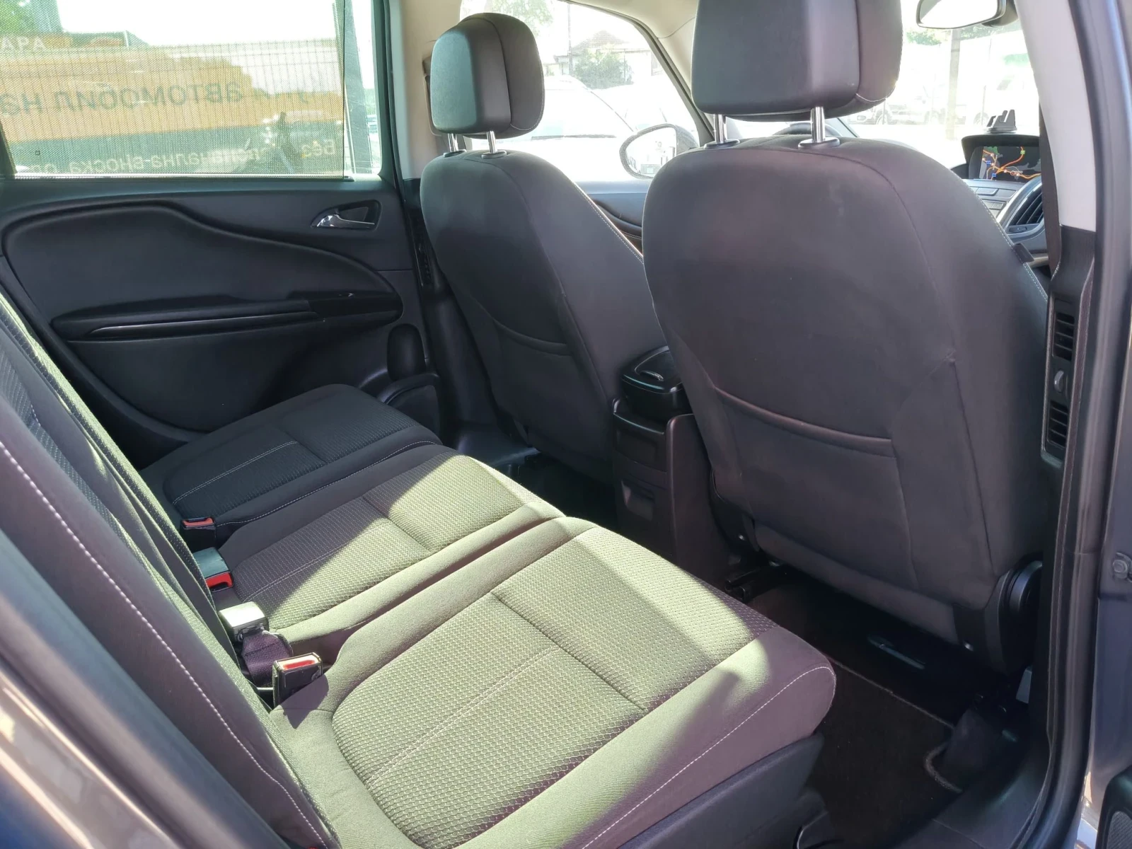 Opel Zafira 1.6CDTI Tourer ecoFlex FULL, снимка 12 - Автомобили и джипове - 55743035