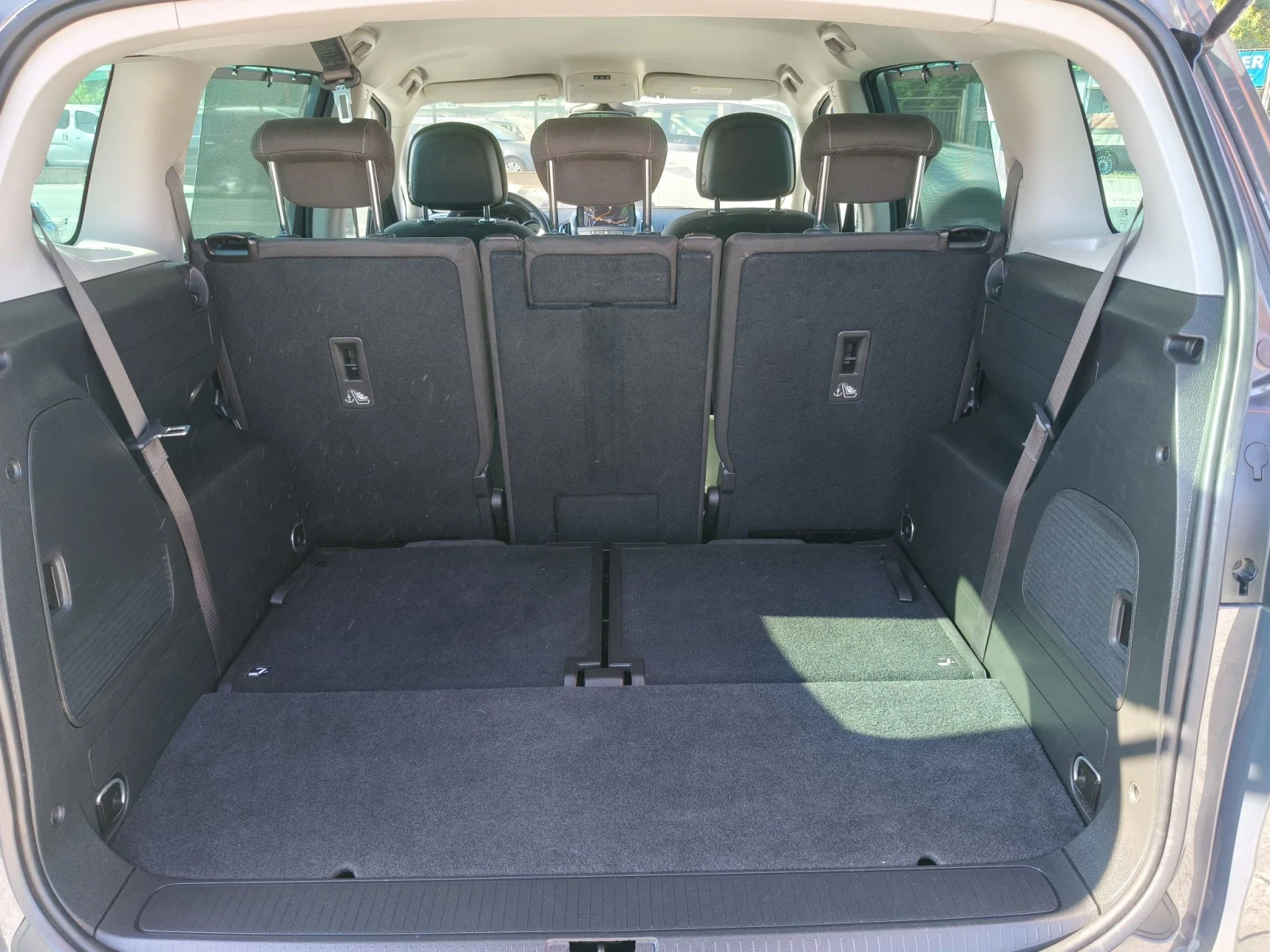 Opel Zafira 1.6CDTI Tourer ecoFlex FULL, снимка 16 - Автомобили и джипове - 55743035
