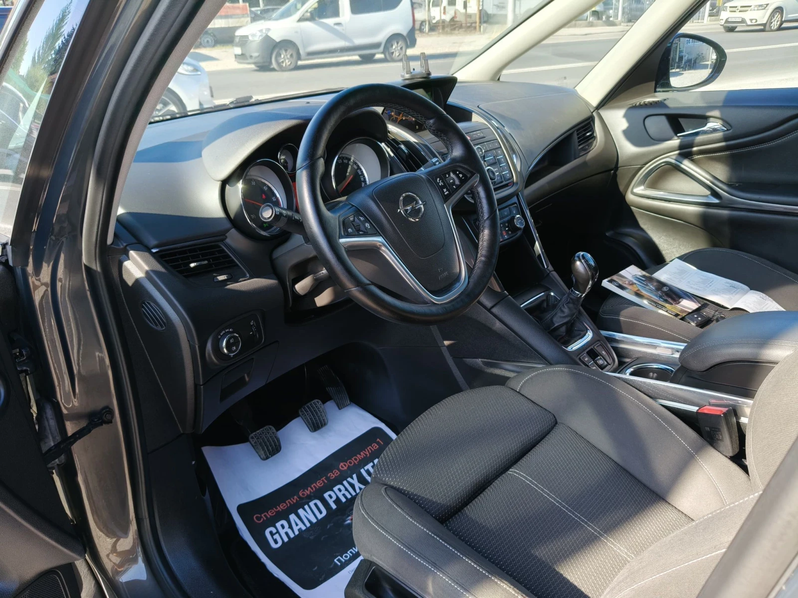 Opel Zafira 1.6CDTI Tourer ecoFlex FULL, снимка 10 - Автомобили и джипове - 55743035