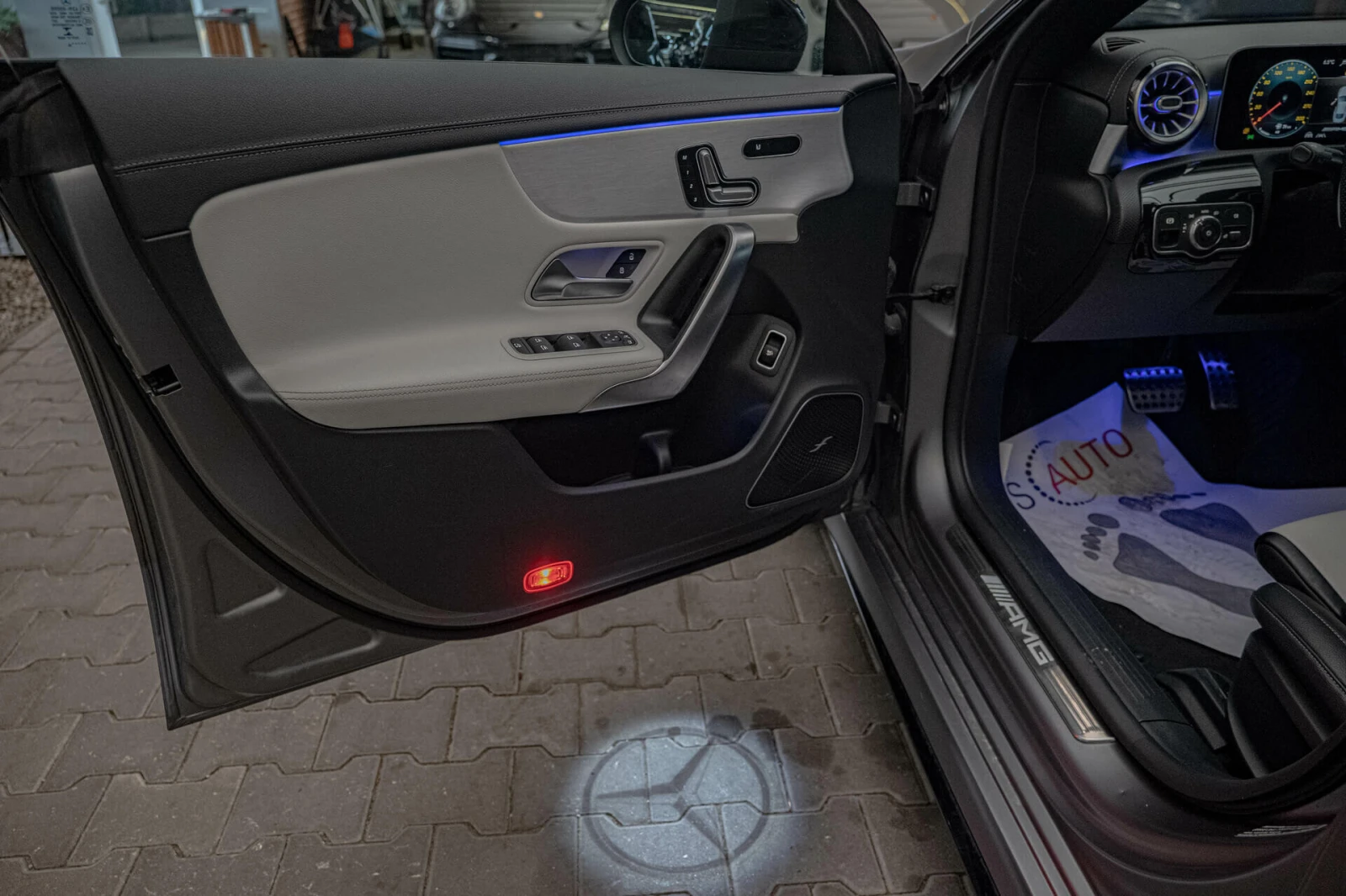Mercedes-Benz CLA 45 AMG Magno/4Matic+ /Burmester/Ambient/Dynamic+ /Pano/�� | Mobile.bg � ����������� 12