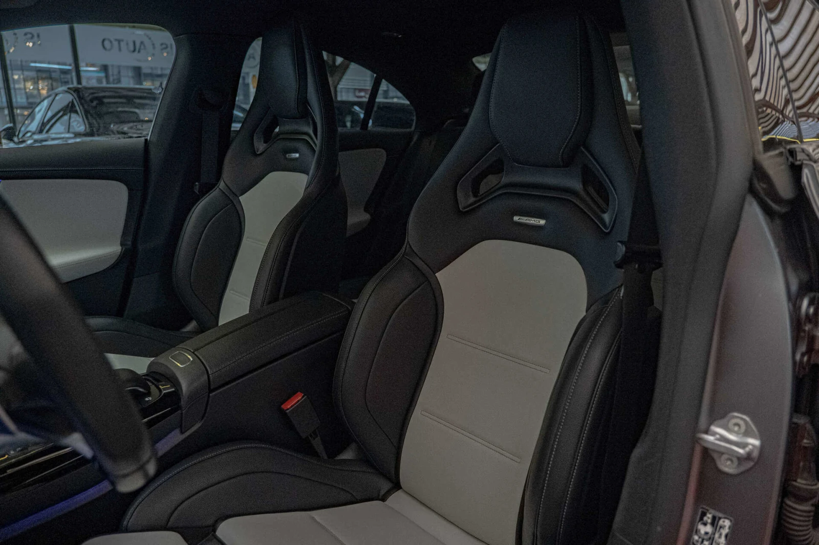 Mercedes-Benz CLA 45 AMG Magno/4Matic+ /Burmester/Ambient/Dynamic+ /Pano/�� | Mobile.bg � ����������� 10
