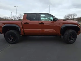 Toyota Tacoma TRD PRO, 4WD, Hybrid, Месечна вноска от 1900 лв., снимка 2