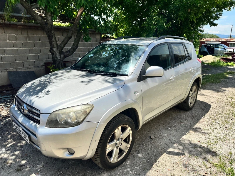 Toyota Rav4 2.2 D-CAT 177к.с НА ЧАСТИ, снимка 1 - Автомобили и джипове - 41083572