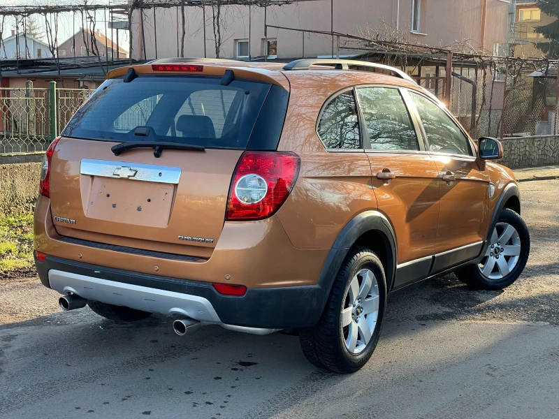 Chevrolet Captiva 2.4i* 4x4* , снимка 5 - Автомобили и джипове - 48619541