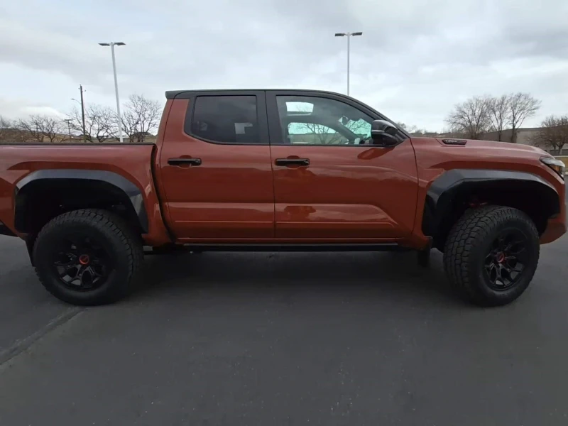 Toyota Tacoma TRD PRO, 4WD, Hybrid, Месечна вноска от 1900 лв., снимка 2 - Автомобили и джипове - 49399188