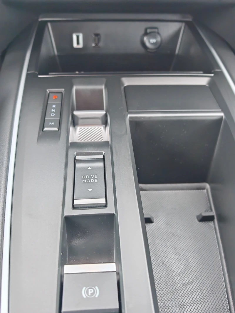 Citroen C5 Aircross, снимка 14 - Автомобили и джипове - 49480555