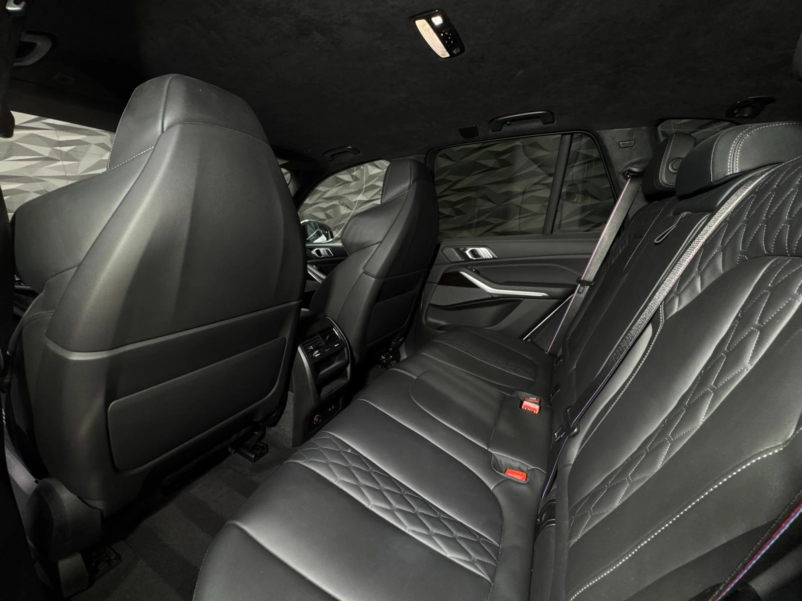BMW X5 xDrive40i M-pack H&K* 360* Vent - изображение 8