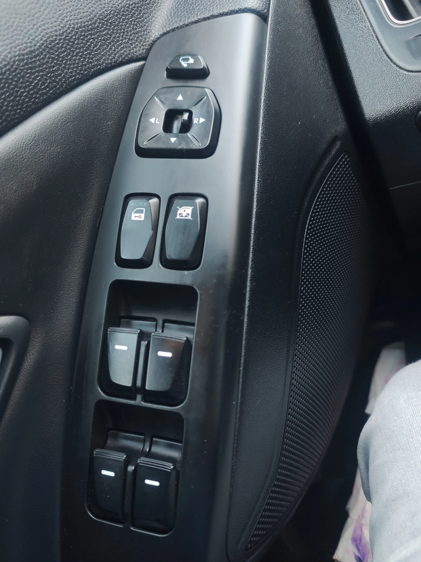 Hyundai IX35, снимка 14 - Автомобили и джипове - 53633022