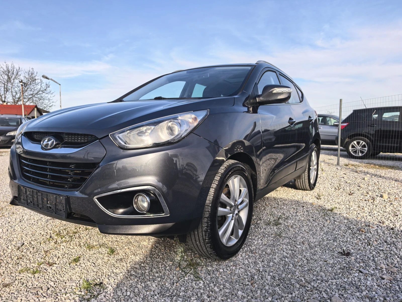 Hyundai IX35 2, 0 Бензин 163 коня  внос ХОЛАНДИЯ, снимка 2 - Автомобили и джипове - 54230049