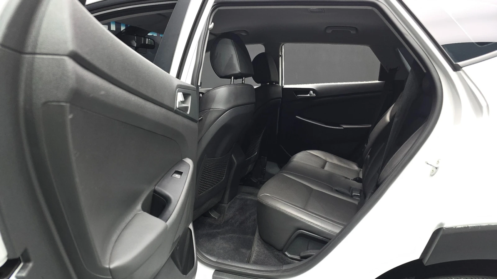 Hyundai Tucson * 4WD* ЦЕНАДОБГ* , снимка 7 - Автомобили и джипове - 54962257