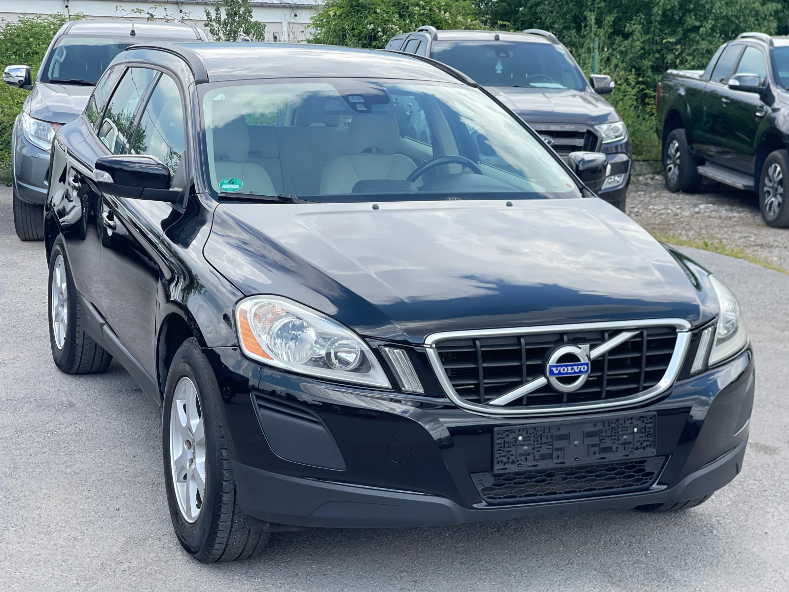 Volvo XC60 2.4 D5, снимка 8 - Автомобили и джипове - 55009671