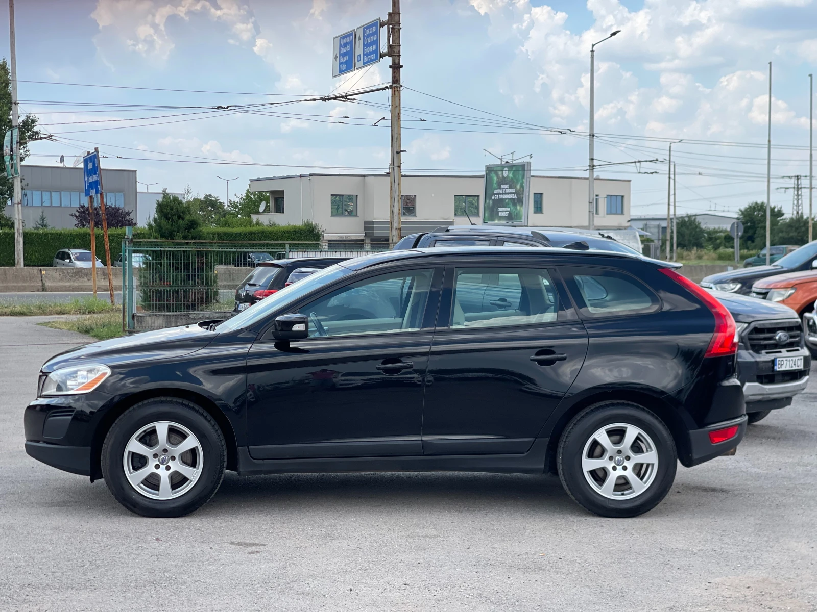 Volvo XC60 2.4 D5, снимка 3 - Автомобили и джипове - 55009671