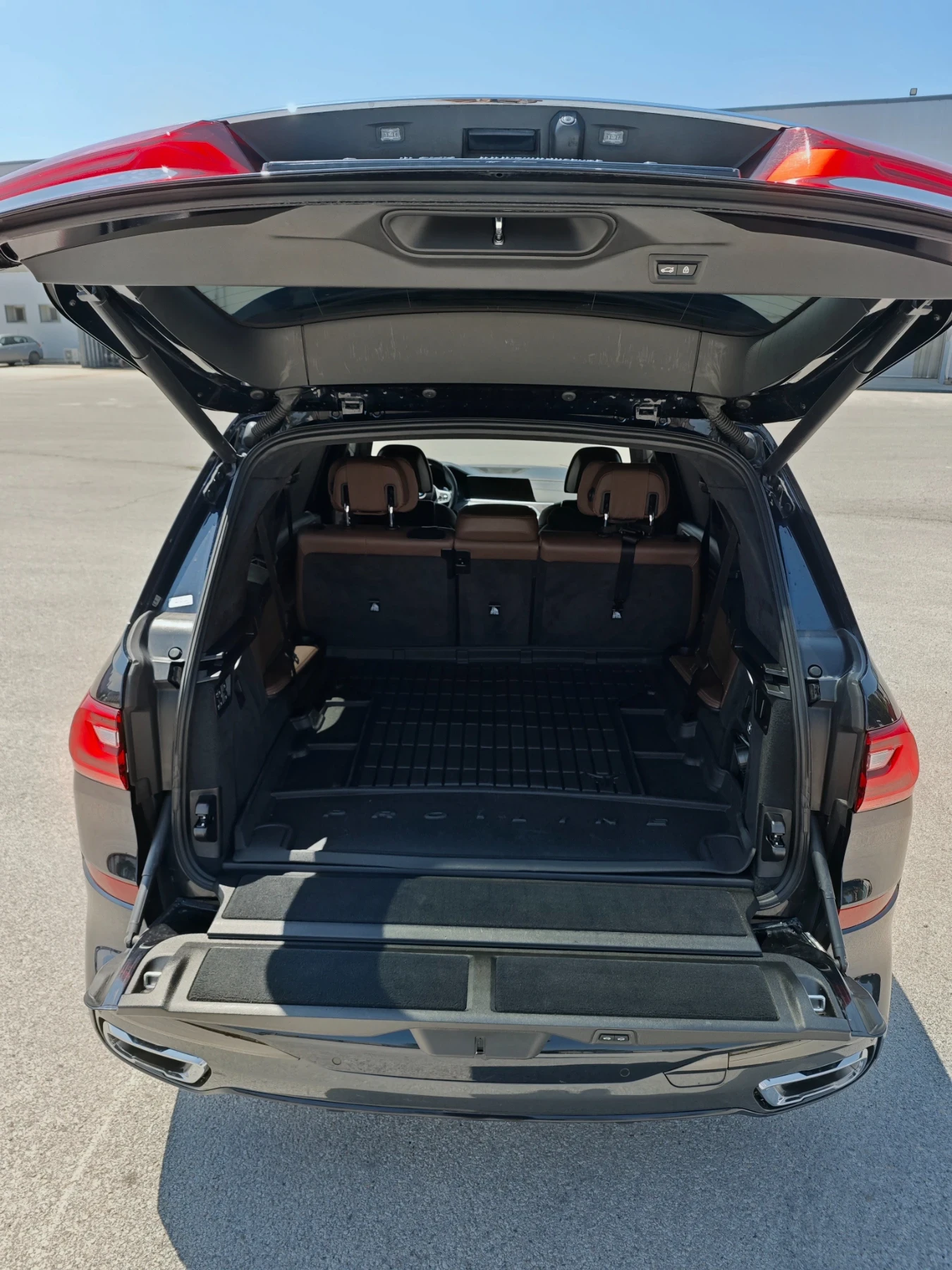 BMW X7 40i, снимка 5 - Автомобили и джипове - 55596580