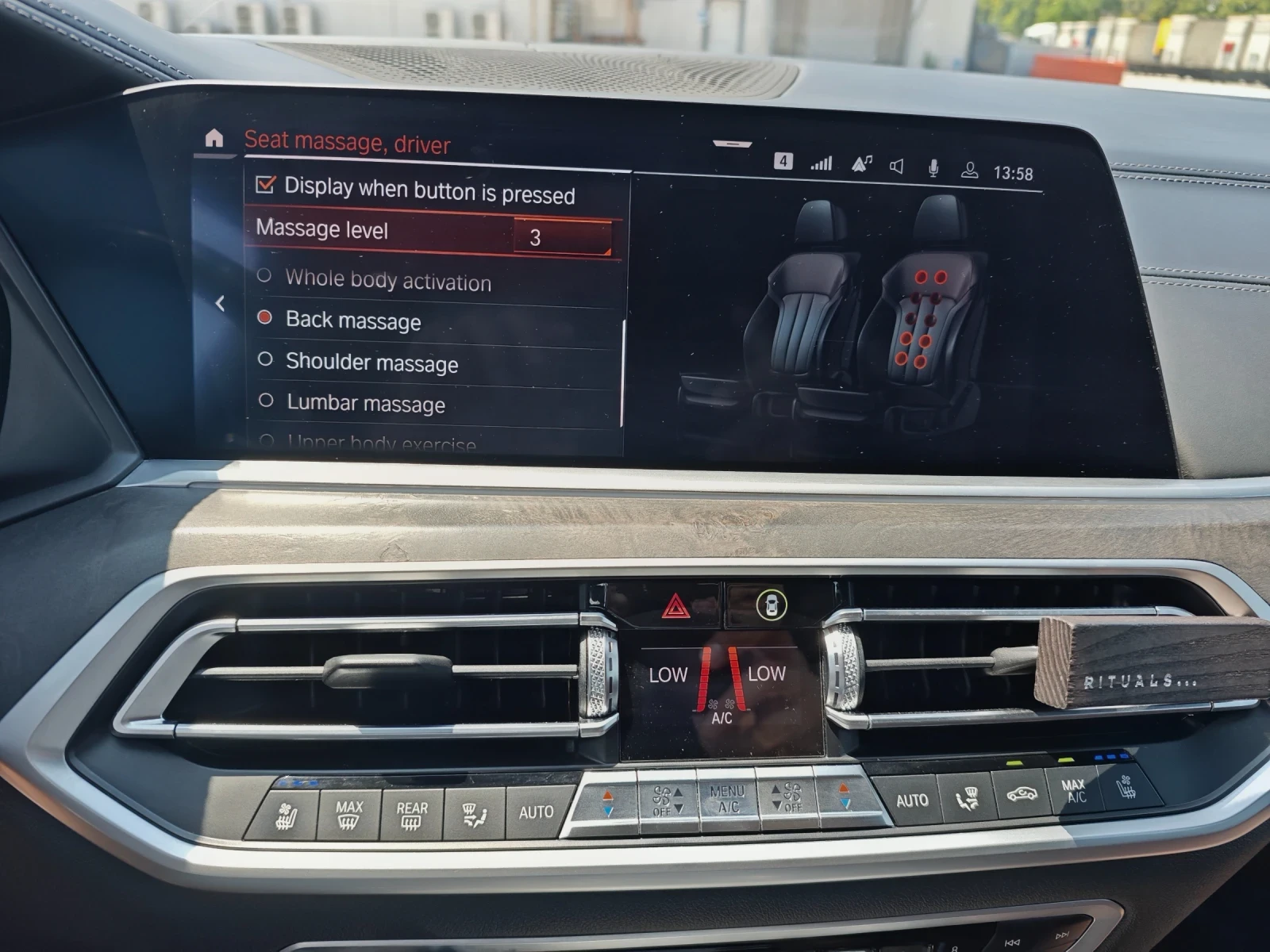 BMW X7 40i, снимка 11 - Автомобили и джипове - 55596580