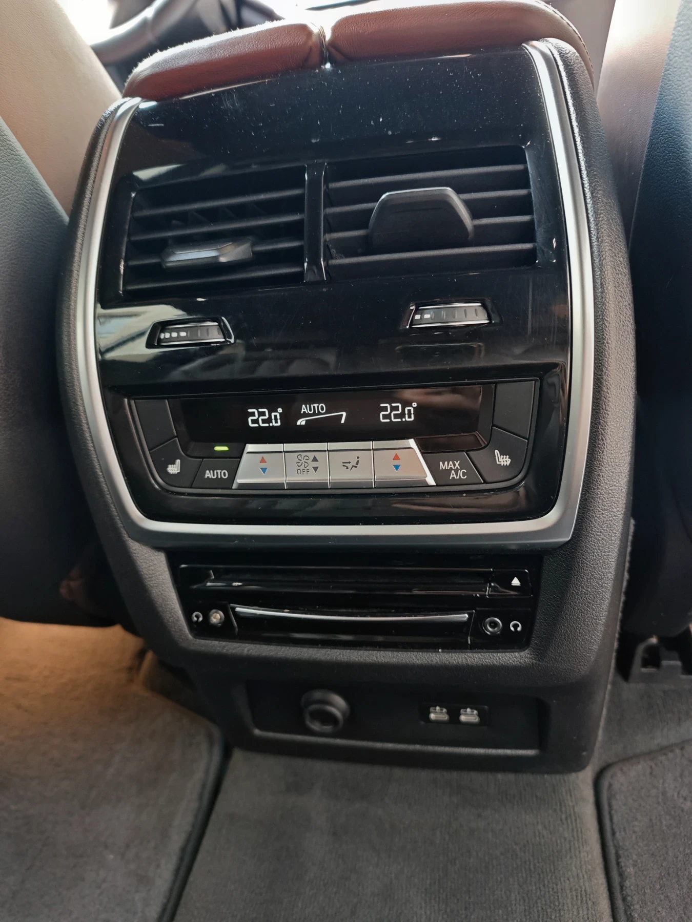 BMW X7 40i, снимка 14 - Автомобили и джипове - 55596580