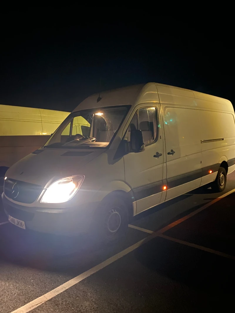 Mercedes-Benz Sprinter 313 2, 2 CDI, снимка 2 - Бусове и автобуси - 48013350