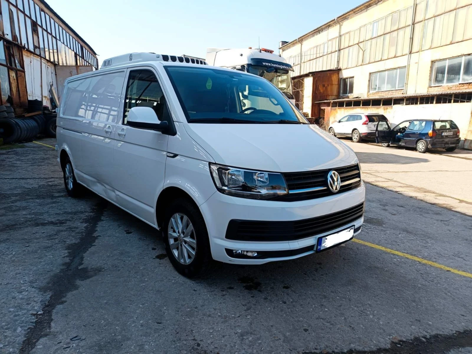 VW T6 Хладилен, снимка 2 - Бусове и автобуси - 53906211