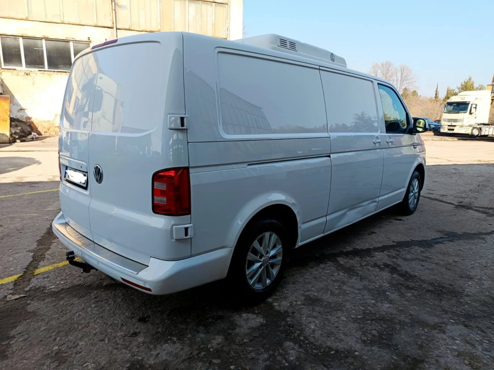 VW T6 Хладилен, снимка 3 - Бусове и автобуси - 53906211